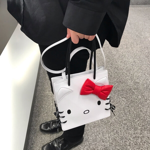 2020年人気新作超限定 バレンシアガコピー【バレンシアガ&Hello Kittyコラボ】Shopping Tote XXS